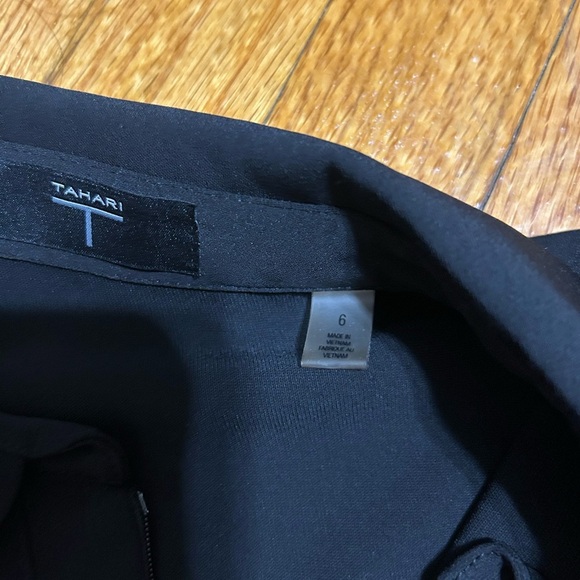 Tahari Black Shift Dress Womens Size 6 Causal Shift Collared V Neck - Picture 4 of 11